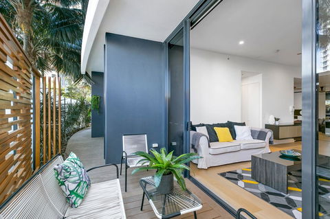 Oracle, 2 & 3 Bedroom Apartments - We Accommodate - Tourism Guide 17