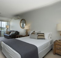 Blue on Blue Studio Room 1272 - Travel Search