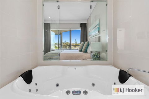 WAVE CULTURE 1204 - BEACH BLISS - Tourism Guide 3