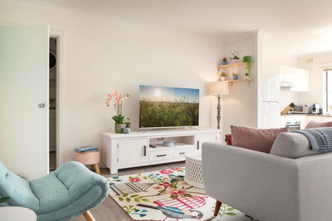Welcome To Wonderland! In The Heart Of Strathfield - Cruises Travel 1