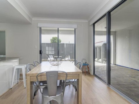 West Croydon Condo - Tourism Guide 2