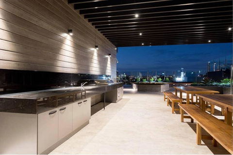 West End Executive Suite, On The Brisbane River. - Tourism Guide 3