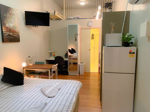 Westside Studio Apartments - Cruises Travel 1