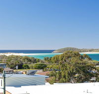Whale Tales' 78 Lentara Street - FANTASTIC WATER VIEWS OVER FINGAL BEACH - Cruises Travel