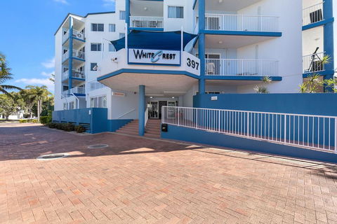 White Crest Luxury Apartments - Cruises Travel 2