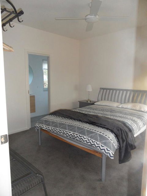 WHITE SHELLS HOLIDAY RENTAL - Travel Search 3