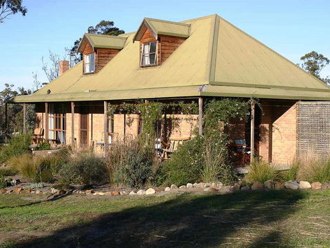 Wind Song Bed & Breakfast - Travel Search 1