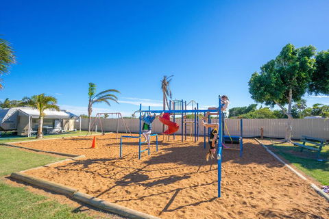 Wintersun Caravan And Tourist Park - Travel Search 3