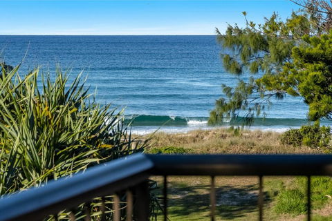 Wintersview 3 - Lennox Head - Cruises Travel 1