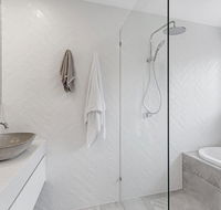 Wirragulla 10 Marty Avenue - Stylish Modern House with ducted air con  WIFI - Cruises Travel