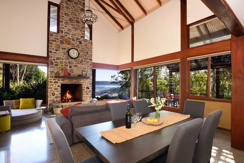 Womberroo - Kangaroo Valley - Cruises Travel 0