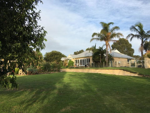 Wonderland Hobby Farm - Travel Agents 0