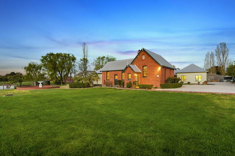 Woodend Old School House - Travel Search 0