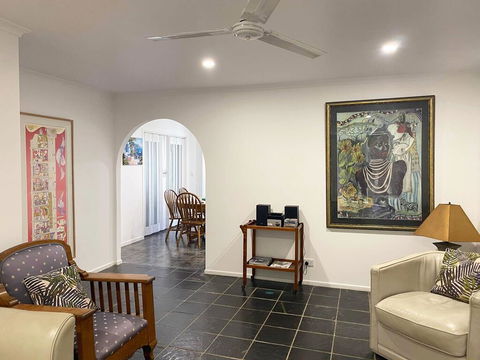 Woorim Secluded Palms Cottage - Cruises Travel 3