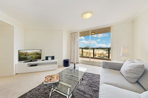 Wyndel Apartments St Leonards - Shoremark - Cruises Travel 0
