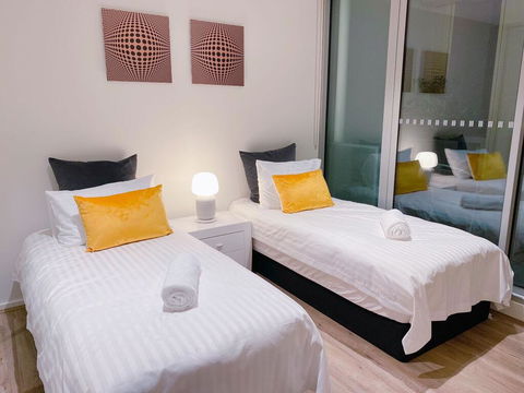 Xu's Residence@888 Collins St - Tourism Guide 3