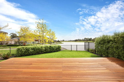 Xus Residence - Tourism Guide 1