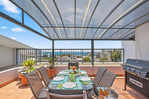 Yacaaba Terrace, Unit 9, 3 Yacaaba Street - Cruises Travel 0