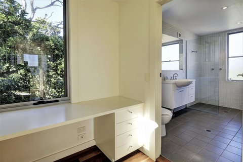 YALLUMBEE - Tourism Guide 3