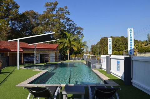 Yamba Motor Inn - Travel Agents 0