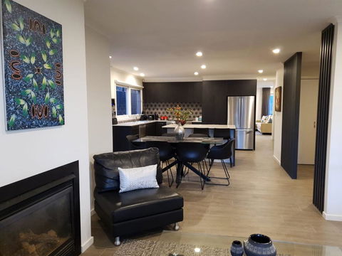 Your Home Away From Home - Travel Agents 3