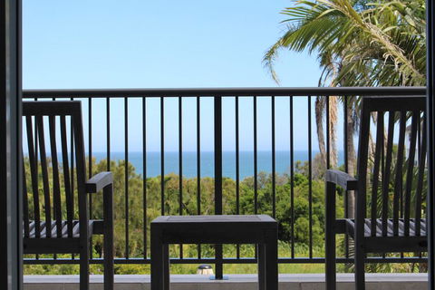 Zaffiro Beach House - Tourism Guide 2