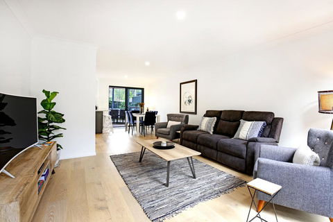 Zen @ Culburra - Pet Friendly - 8 Mins To Beach - Travel Search 1