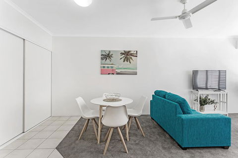 Zenith Unit 7 - Shoal Bay - Cruises Travel 3