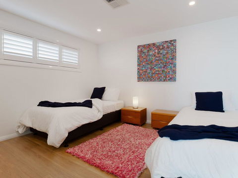 Maison De La Mer 30 Mulubinda Parade - Luxurious, Linen, Aircon And Panoramic Views - Travel Search 1