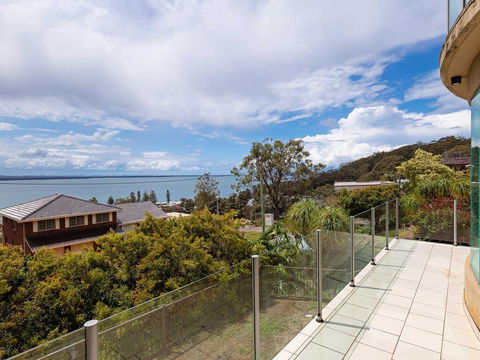 Maison De La Mer 30 Mulubinda Parade - Luxurious, Linen, Aircon And Panoramic Views - Travel Search 3