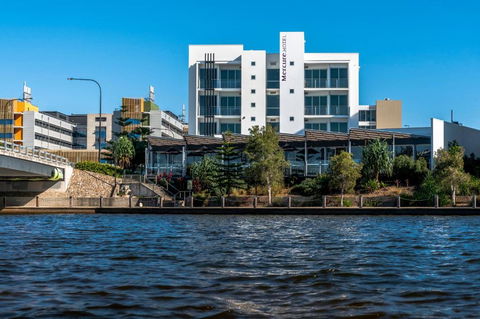 Mercure Sunshine Coast Kawana Waters - Tourism Guide 0