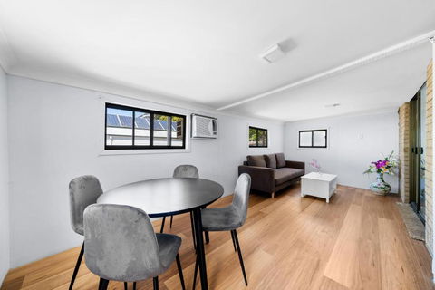 4 Bedroom Cozy House 20mins City 15mins Airport - Tourism Guide 3