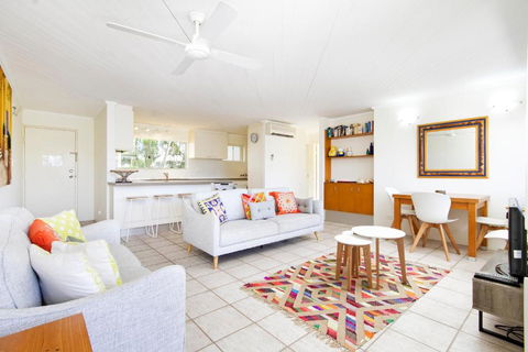 Affordable Chic Noosa Getaway - Tourism Guide 3