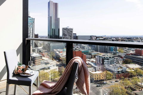 A 2BR Apt Near Melbourne Central Amazing Views - Tourism Guide 0