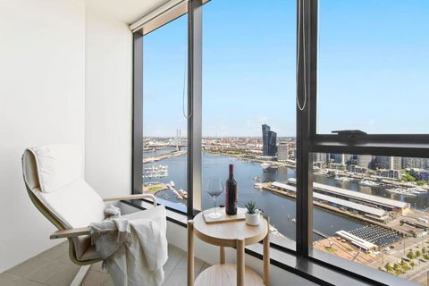 A 2BR Apt With Amazing Harbor Views FREE Parking - Tourism Guide 0