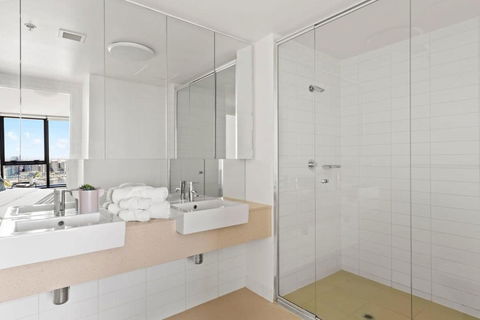 A 2BR Apt With Amazing Harbor Views FREE Parking - Tourism Guide 2