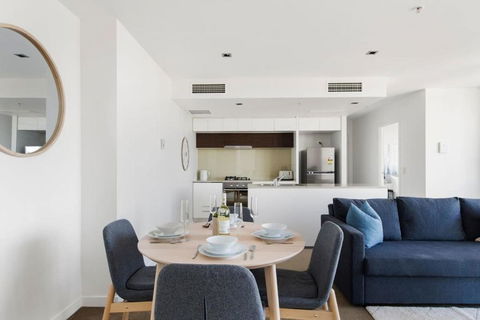 A 2BR Apt With Amazing Harbor Views FREE Parking - Tourism Guide 3