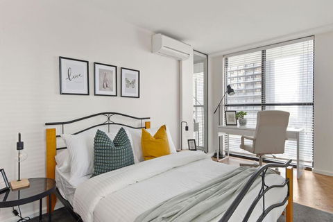 A 2BR Loft Near Melbourne Central FREE Parking - Tourism Guide 0