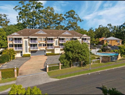 A 3 Bedders Close To Everything - Tourism Guide 1