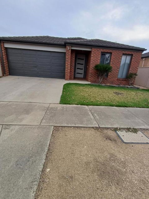 A Beautiful And Spacious Home. - Tourism Guide 0