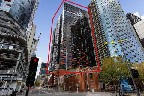 A Chic 2BR Apt Near Southern Cross, With Secure Parking - Tourism Guide 1