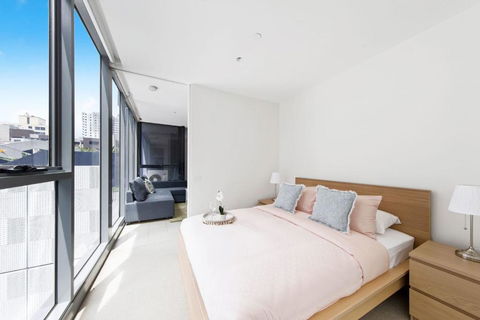 A Chic Apt With A Large Balcony Next To Grand Prix - Tourism Guide 0