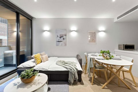 A Chic & Comfy 2BR Apt Near Federation Square - Tourism Guide 1