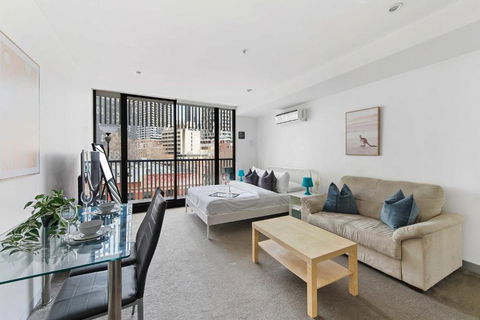 A Chic Studio Only A 4-min Walk To Victoria Market - Tourism Guide 0