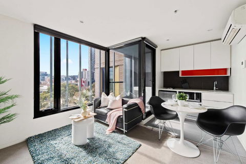 A Comfy Apt Right Next To Queen Victoria Market - Cruises Travel 0