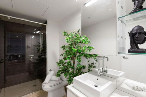 A Cozy Apt Near Grand Prix Circuit FREE Parking - Tourism Guide 3