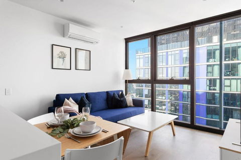 A Cozy & Comfy 2BR Apt Up In The Clouds Near CBD - Tourism Guide 3