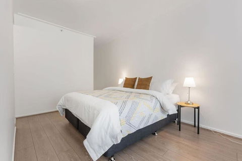 A Cozy & Modern Studio Right Next To Darling Harbour - Tourism Guide 1