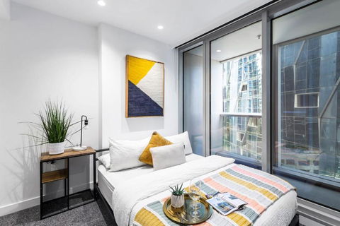 A Lovely Apt Right Next To Southern Cross Station - Tourism Guide 0