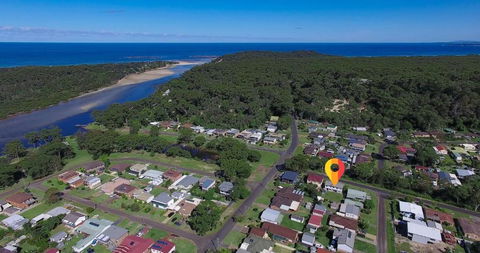 A Lyttle Bit Of Paradise - Tourism Guide 0
